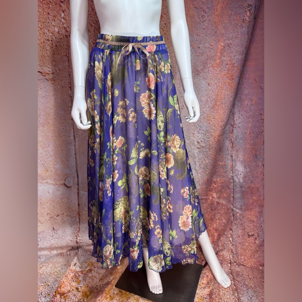 NWOT Spring/Summer Floral Print Midi Skirt in Purple